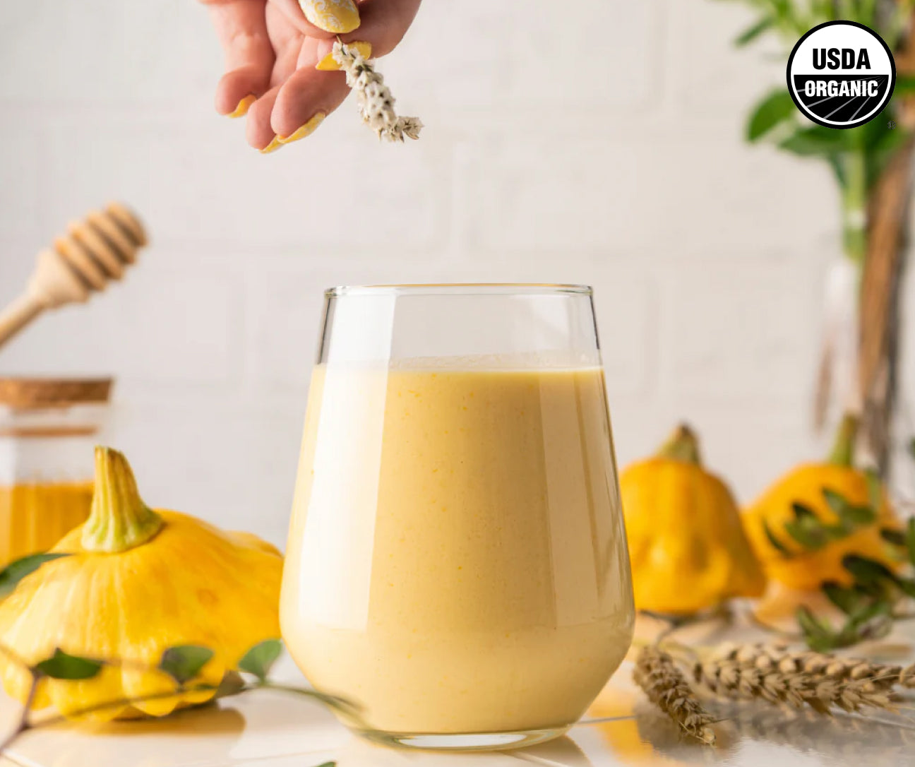 turmeric-latte-starter-kit-n8 1._Turmeric_6e512dba-33d3-4867-a890-51e27d14ee92.jpg